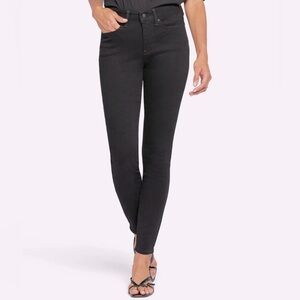 NYDJ Ami skinny jeans. Black. Size 6